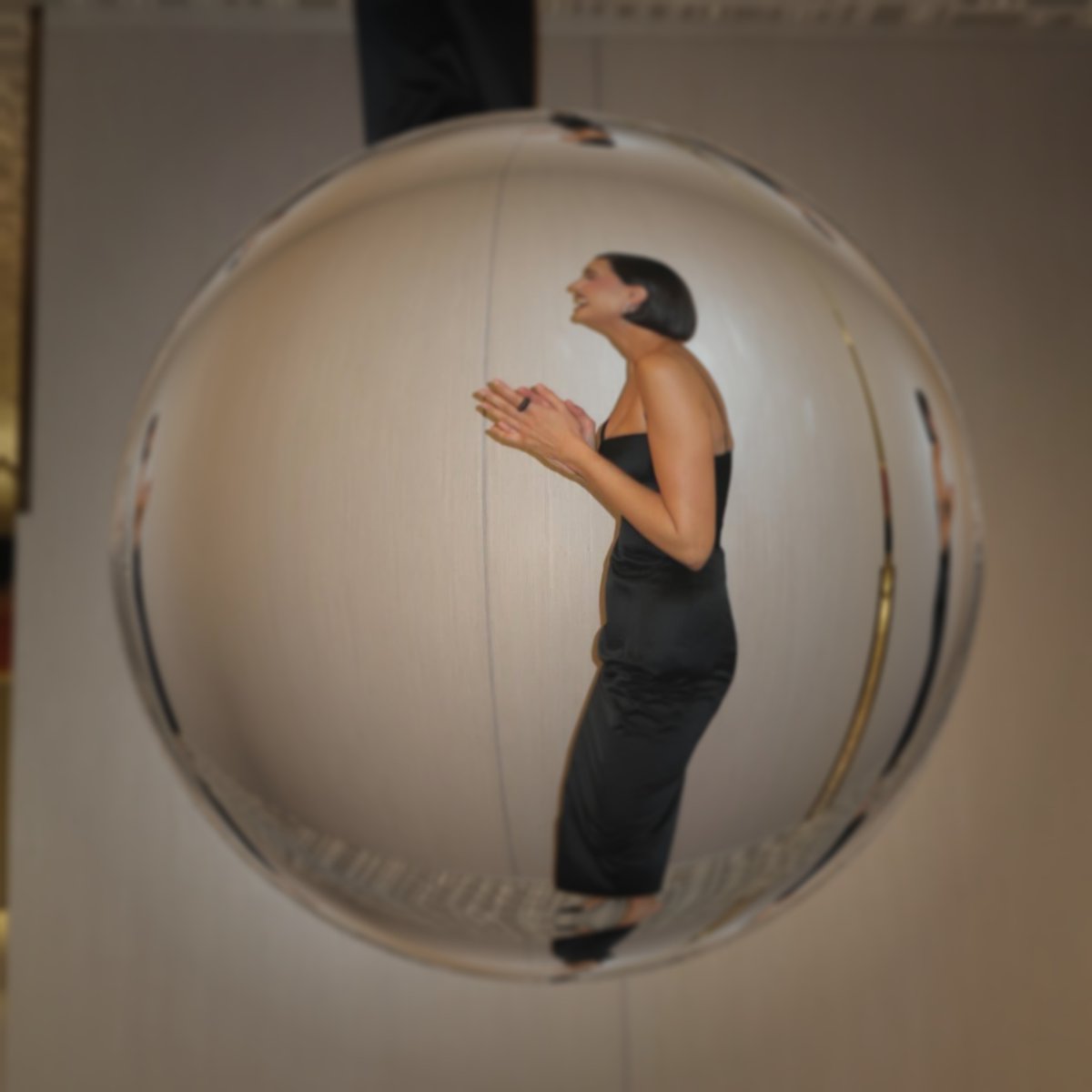 keptclue's tweet photo. Lemme consult my Bronwyn Newport orb on this matter https://t.co/AIdVGT7AZo
