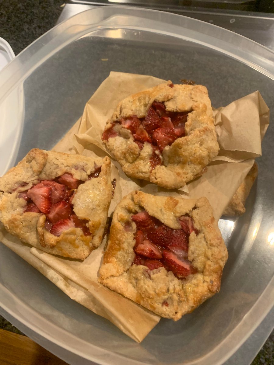 these didn't turn out as well as I hoped but they are ok 🍓🍓🍓