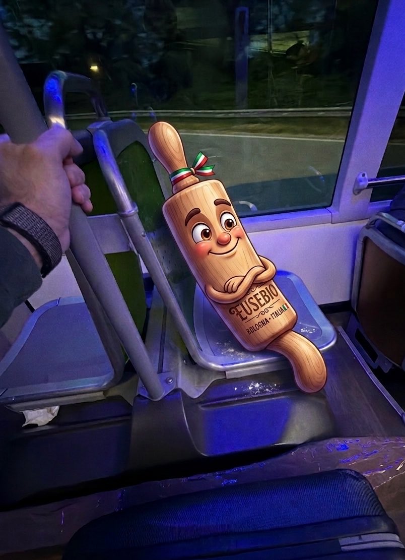 Eusebiotravel's tweet photo. Mi godo il viaggio in bus verso l’aeroporto di Milano Malpensa 🚎

Estoy disfrutando del viaje en autobús hacia el aeropuerto de Milán Malpensa🚎 https://t.co/Ozfg8GefqK