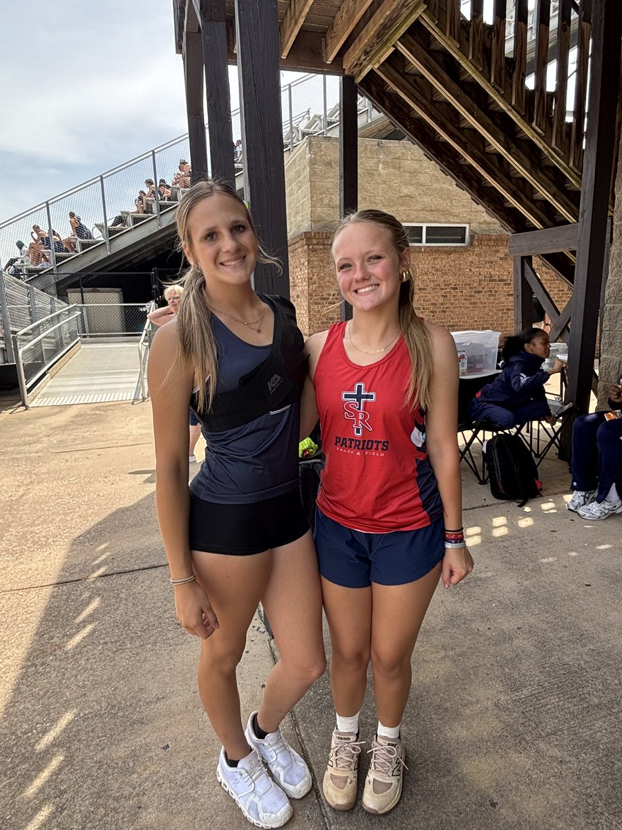 rhubbard2028's tweet image. Love running into softball friends !!

@tcwall45 

#AGTG #bethehunter