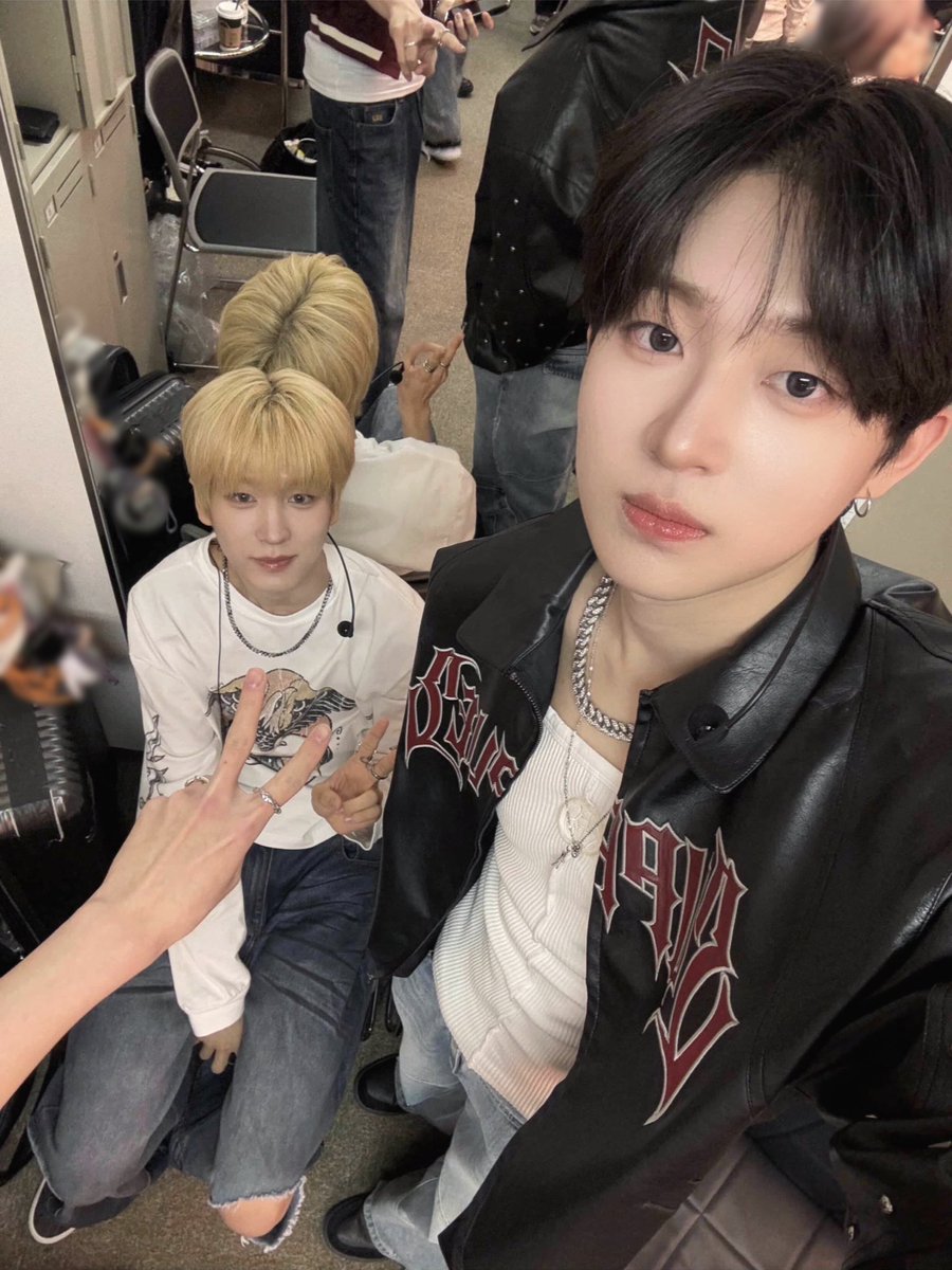 펭도리 tweet media
