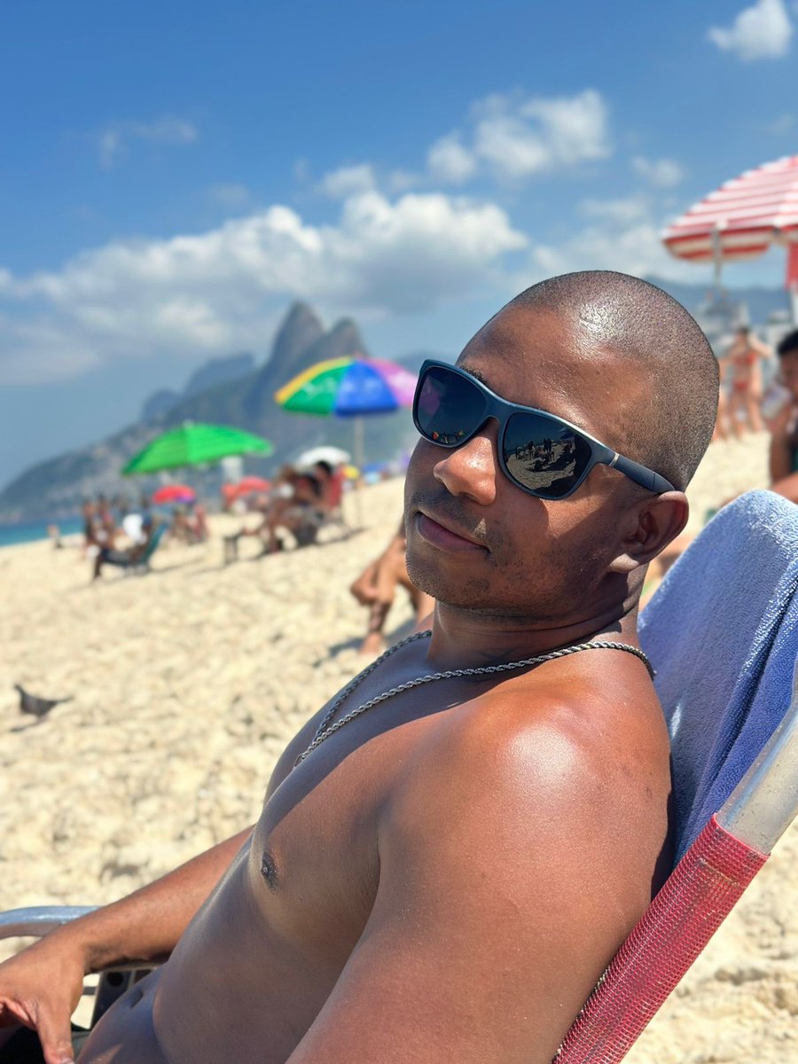 Sdanonimo2's tweet photo. Peace in Beach 
#2026 https://t.co/THo4trzslg