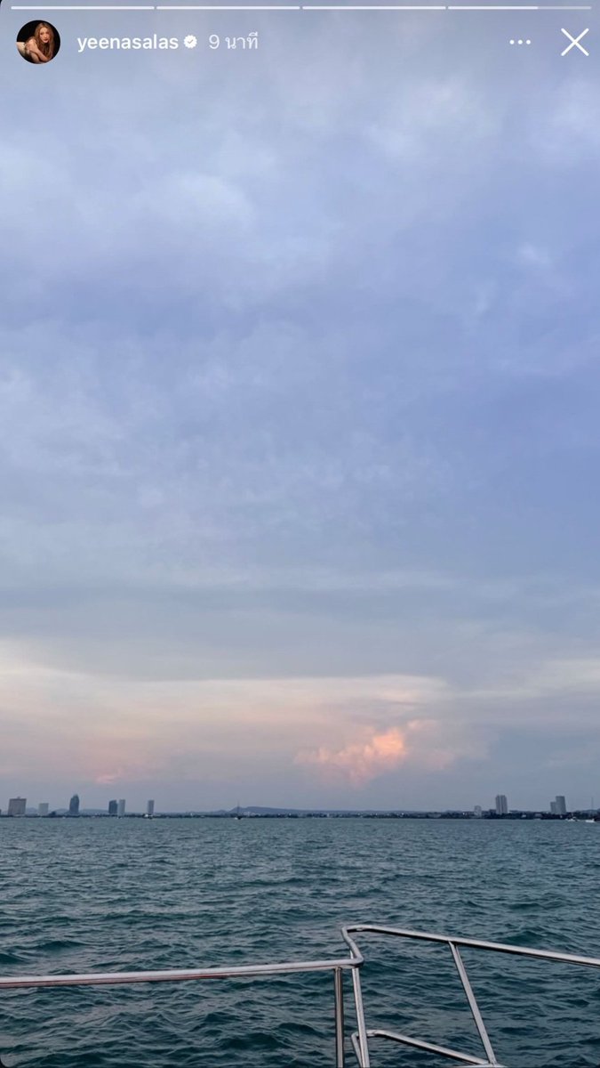 จีน่าไปเที่ยวทะเล ลงรูปอยู่บนเรือตั้งแต่เมื่อวาน มีรูปสวยๆทริปเที่ยวทะเลมั้ยน้อยากเห็นคนสวย 😻

#จีน่าซาลาส #yeenasalas