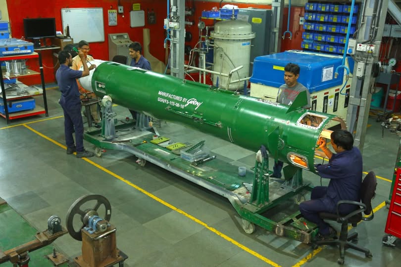 India Pushes for 90–95% Indigenous BrahMos as DRDO Negotiates with Russia to Cut Missile Costs

idrw.org/india-pushes-f…