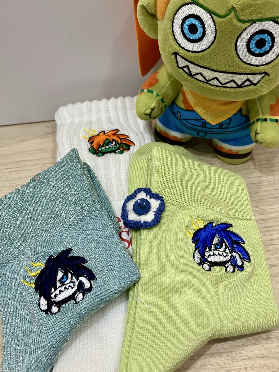 刺繍最短30分🧦 靴下屋 池袋サンシャイン店 tweet media