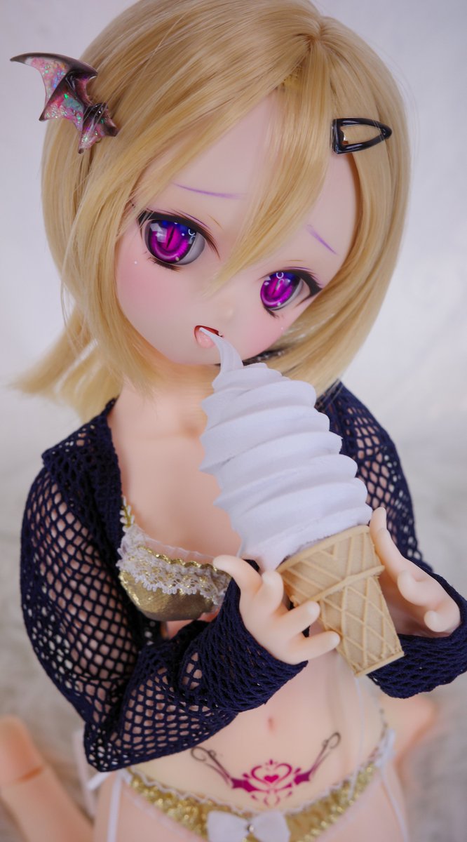 刻菫 tweet media