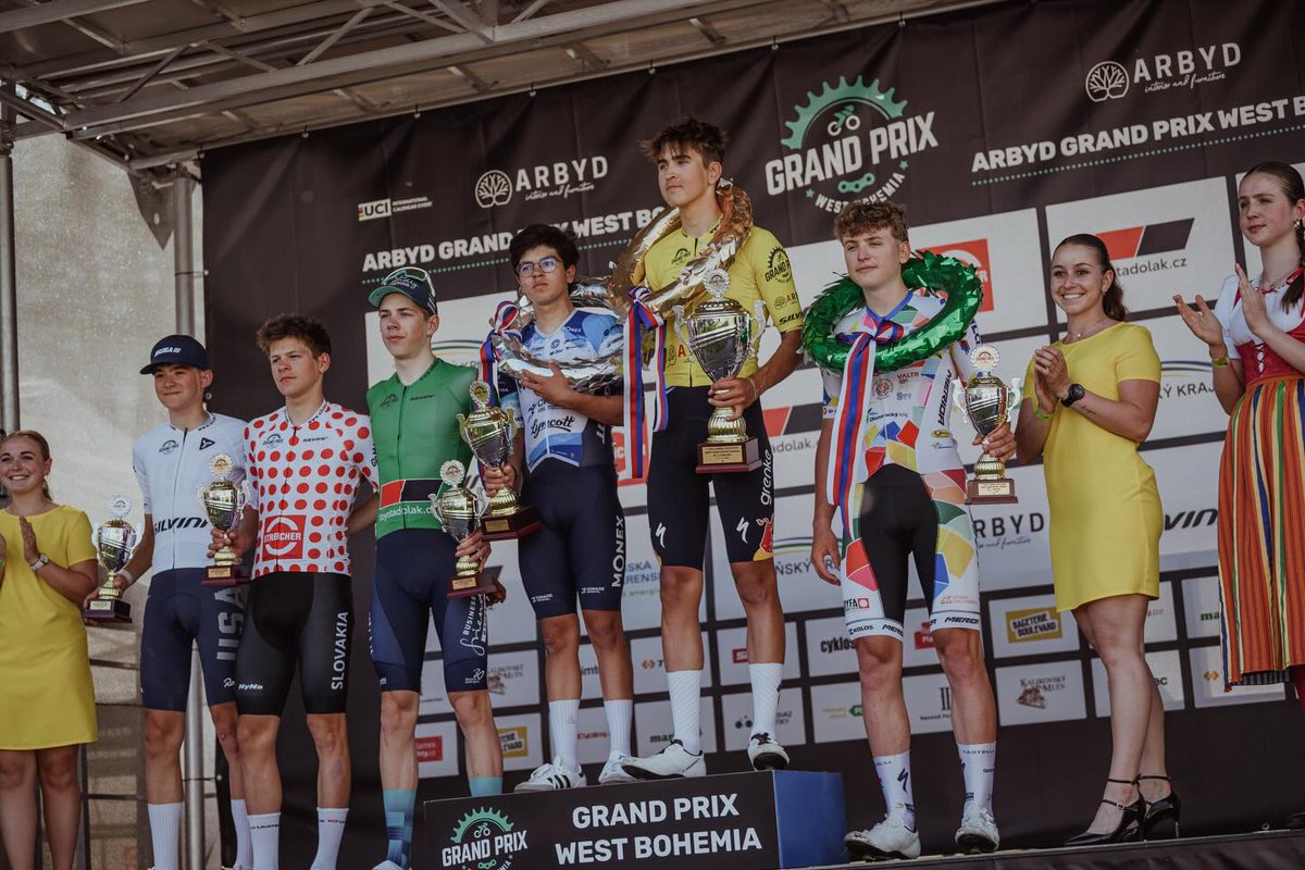 TOUR de FANTASY tweet media