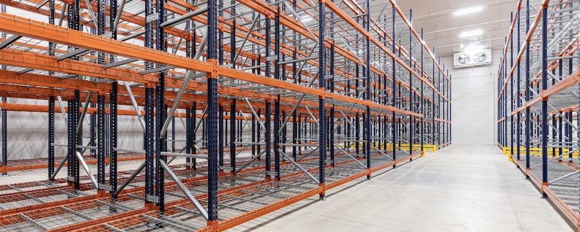 InternatCoolers's tweet photo. 🥶 Take a look inside our expansive freezer warehouse! https://t.co/jbR6vtZVED
