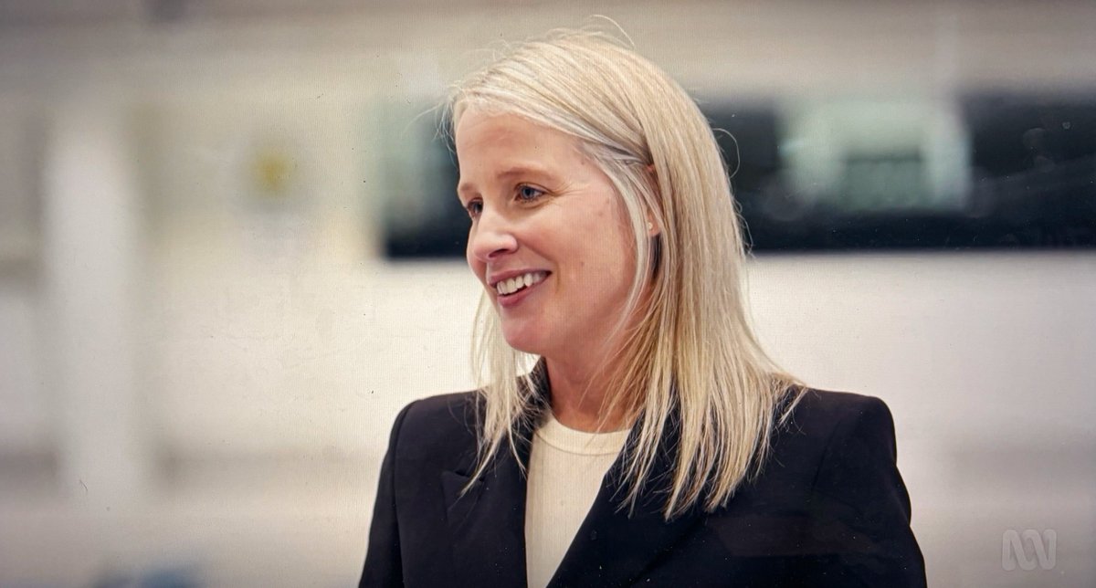 NSWIS's tweet photo. NSWIS CEO Kirsten Thomson OLY made a special appearance in Season 3 Episode 6 of The Assembly, which featured Australian swimming great, Ian Thorpe AM.

Check out the episode now! link below👇
https://t.co/hNzplLc7ht 

@abcsport | @OOSNSW https://t.co/HaRwXTIEif