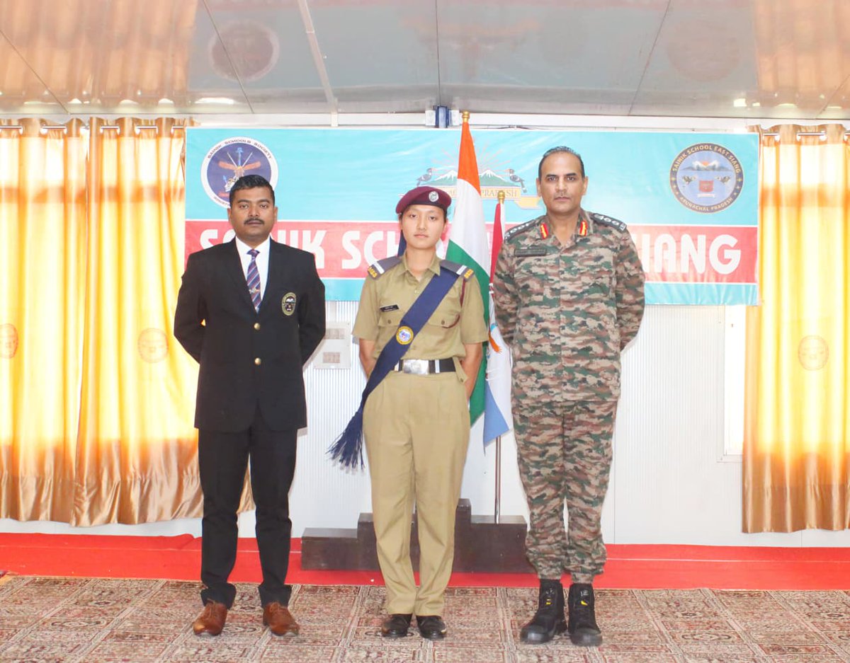 SSEastsiang's tweet photo. Wearing the badge of honor, carrying the weight of responsibility.
Investiture Ceremony 2026 🎖️ https://t.co/8A5NxMUQwr