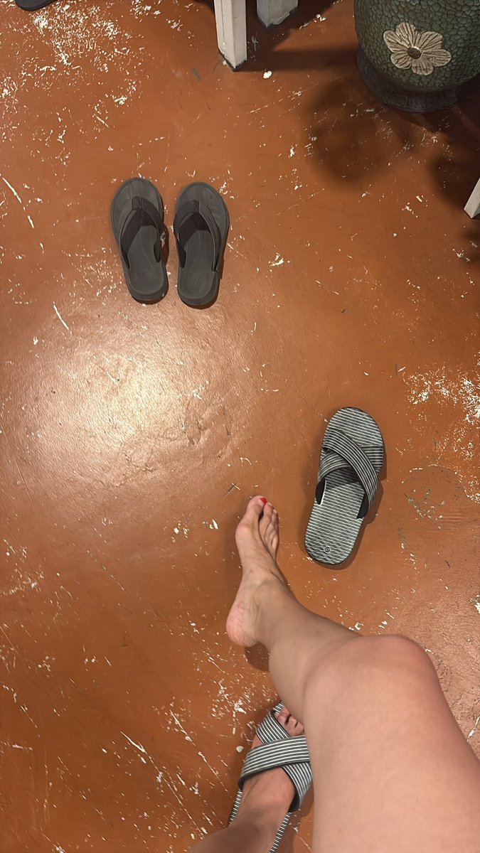 大脚女孩bigfeetgirl tweet media