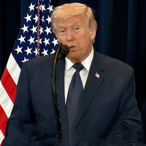 MusicNewsWeb's tweet image. ICYMI: Trump credits his signature dance for "Y.M.C.A." viral comeback - #YMCA #DonaldTrump @realDonaldTrump @POTUS @DonaldTrump
Read the full article here: ift.tt/1ytAd0F
More on Music-News.com