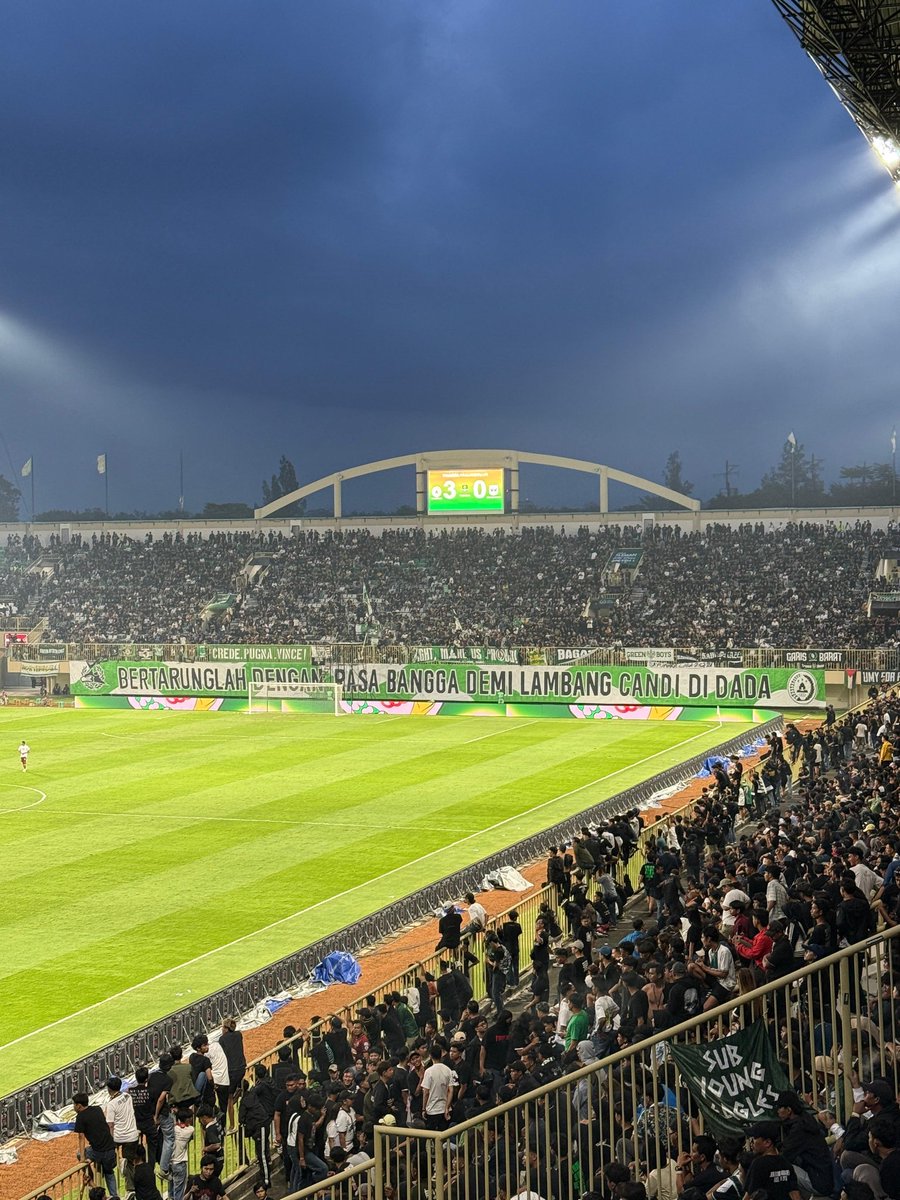 Setaun kami jatuh, tapi tak pernah lelah . Hari ini kami bangkit ,kembali ke tempat yang seharusnya untuk klub ini🦅💚

PSS SLEMAN vs psys ,3 mei 2026
🏟 +3 poin
🏆