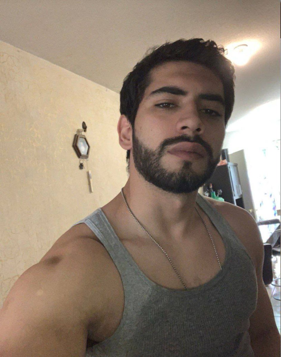 ModelosMxhylj's tweet photo. Carlos xbille para más contenido link en los comentarios https://t.co/6b2tyWeLUd