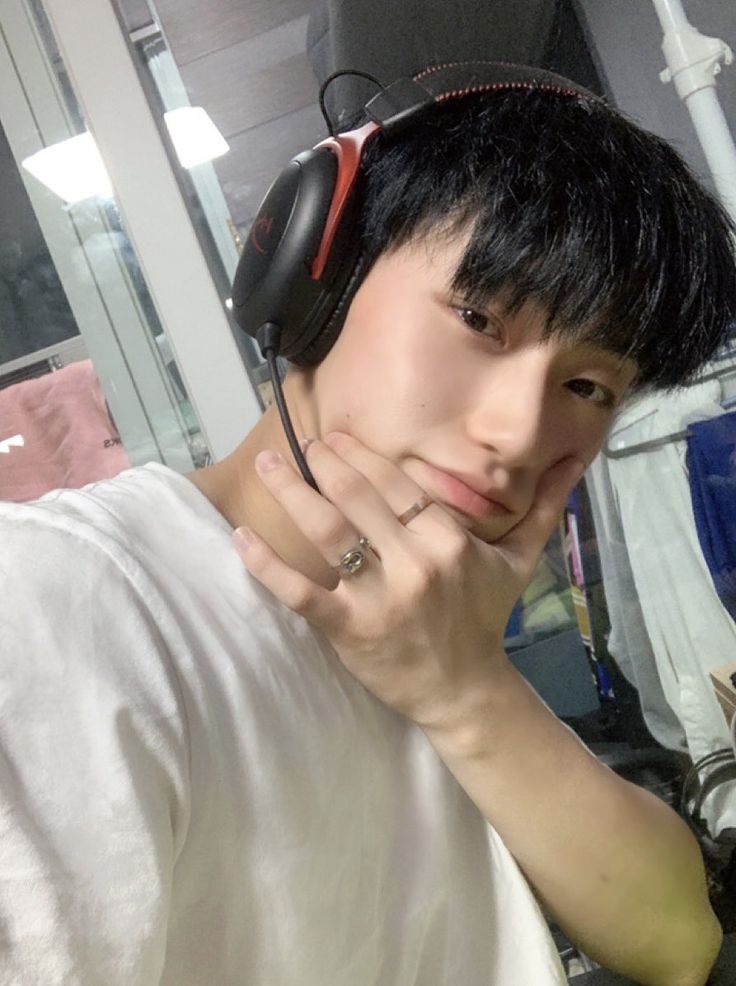 daily san ᡣ𐭩 tweet media