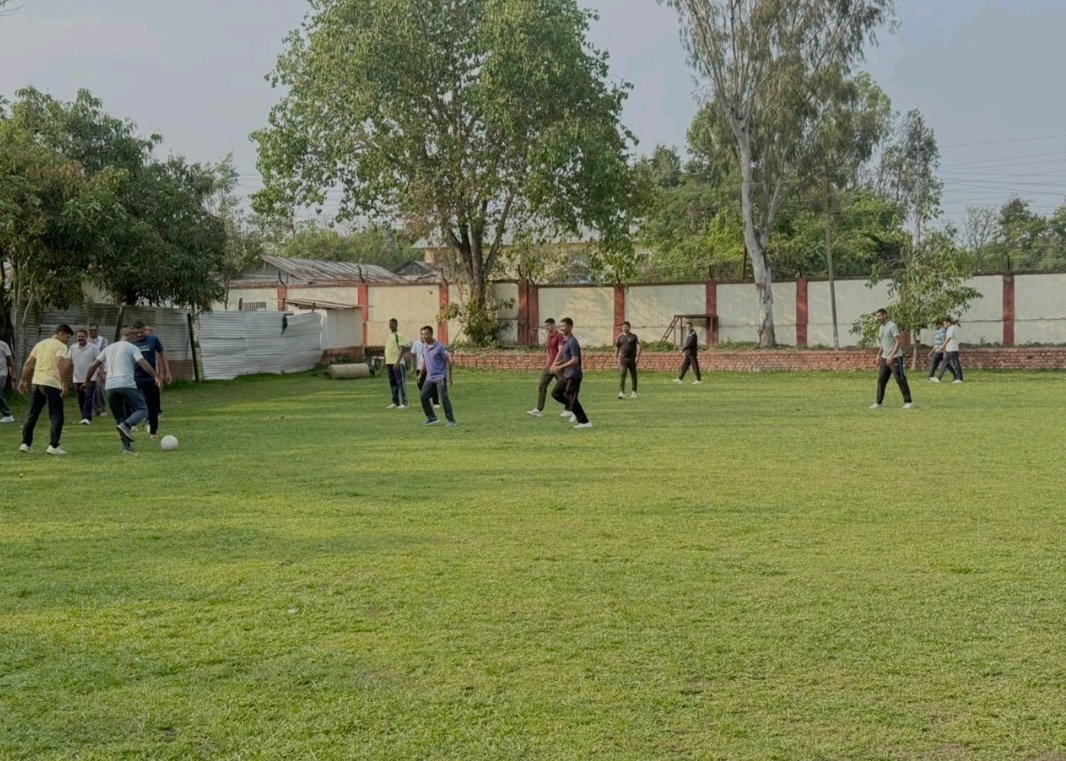 digopsimp's tweet image. #CRPF, 
On 02.05.26, Units of this Range Imphal, actively participate in various sports activities such as volleyball, cricket, kabaddi, badminton, chess, carrom and football to fostering fitness, teamwork and high morale of the personnel.
@crpfindia 
@northeast_zone 
@mnp_2018