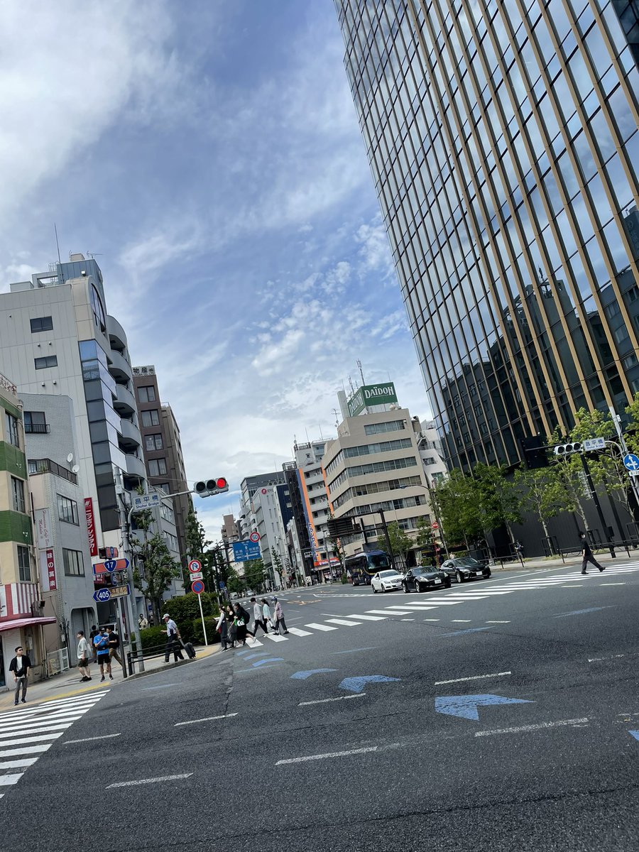 今日はこちらでお散歩です