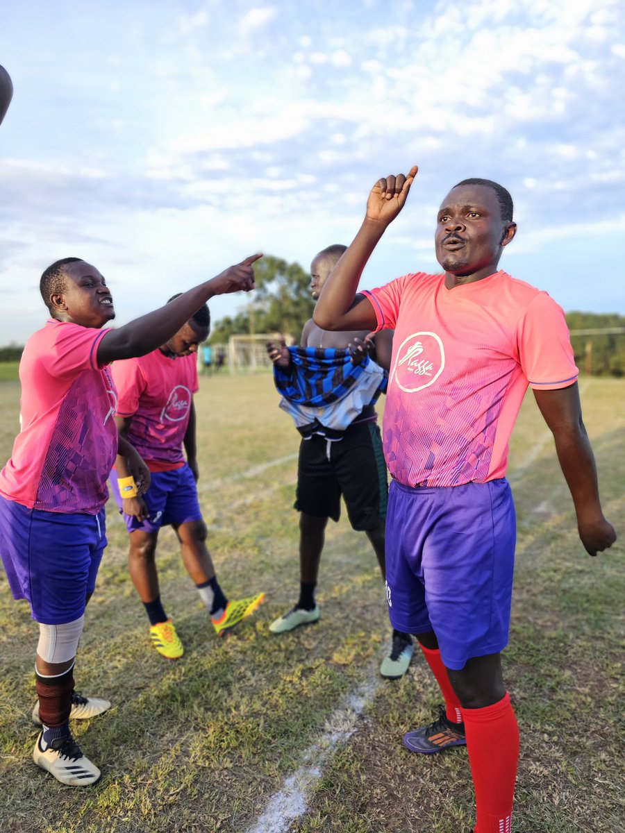 Busapwefc tweet media