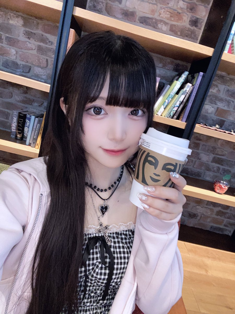 咲川ひなの tweet media