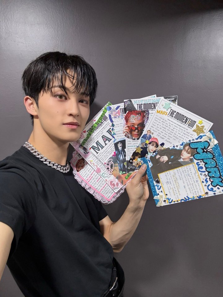 마크 얼굴 tweet media