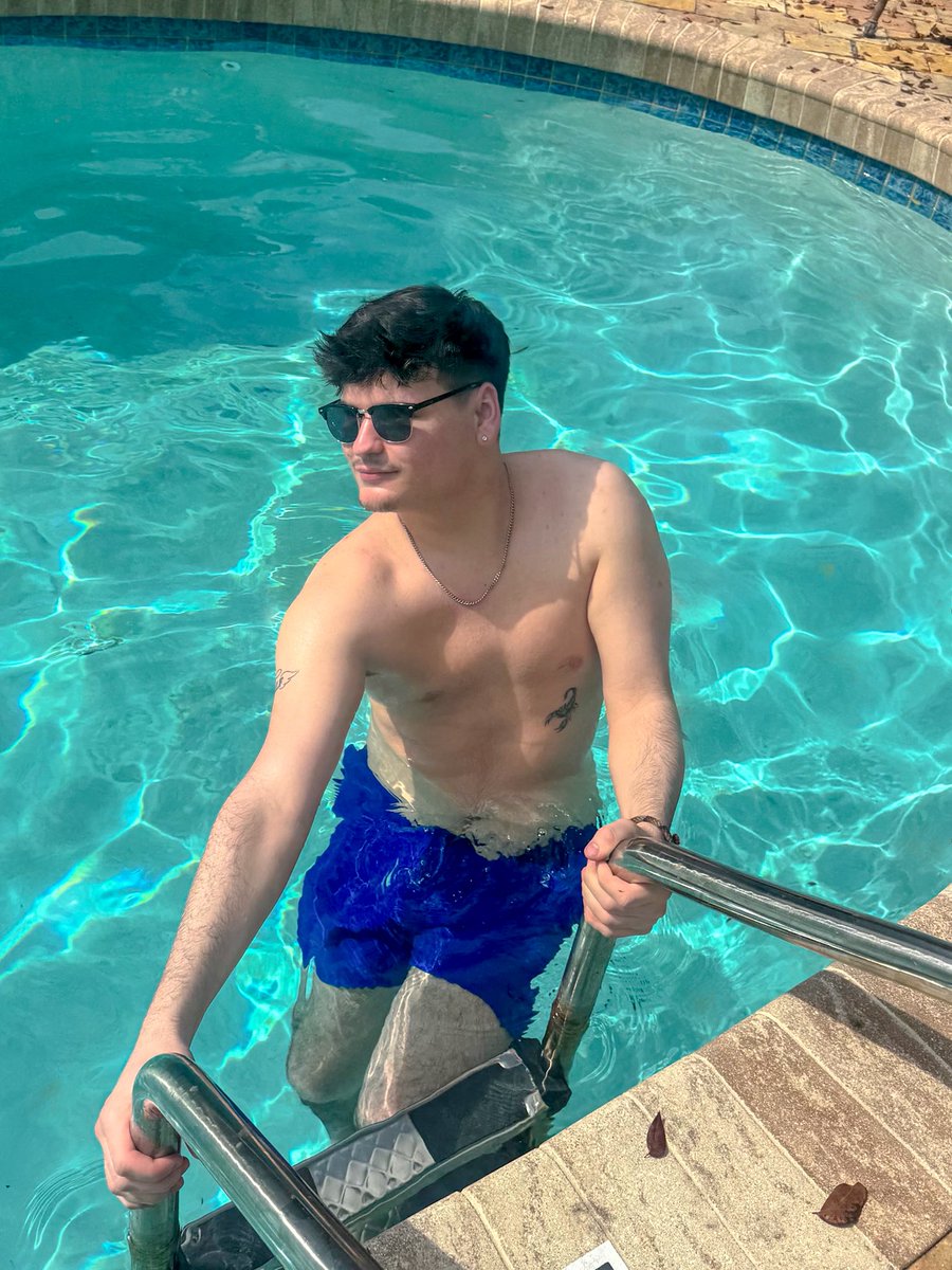 thisdudejordan's tweet photo. 💙💙 https://t.co/HSwNfXxsOx