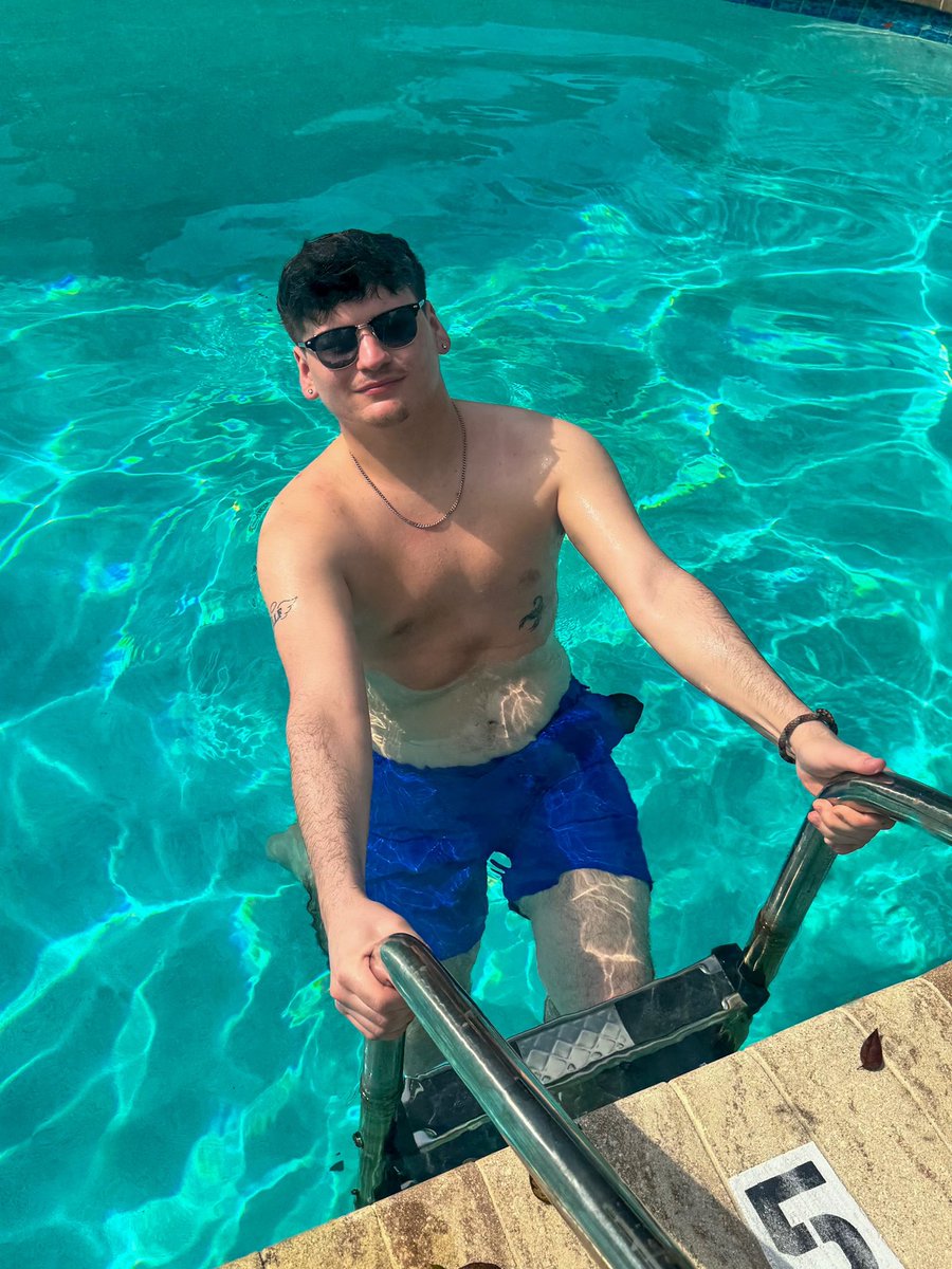 thisdudejordan's tweet photo. 💙💙 https://t.co/HSwNfXxsOx