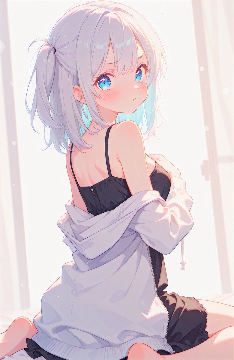 コマリ tweet media