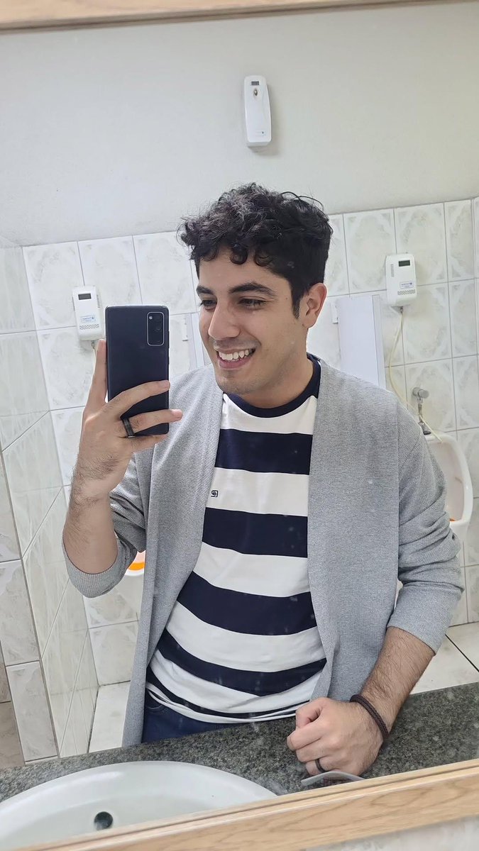 Deivis8 tweet media