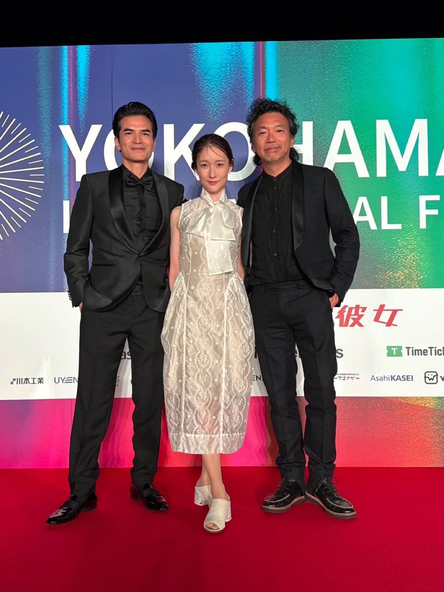 sumire_ashina's tweet photo. 横浜国際映画祭 DAY1
TEAM "LONE SAMURAI"

Thanks for
Dress: kanakotamura
Hairmake: hitomimitsuno 
and everyone who came at @yiff_jp 🚢🎆

#横浜国際映画祭 #尚玄 #森コウ #芦那すみれ https://t.co/c5Xh3McoS9