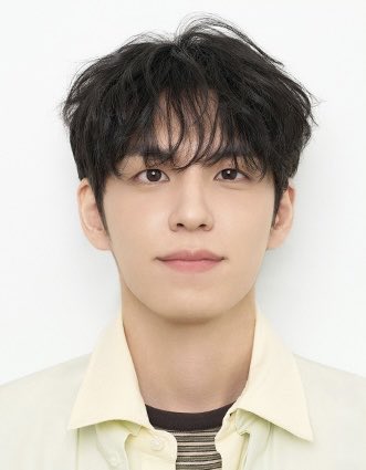 멜 tweet media