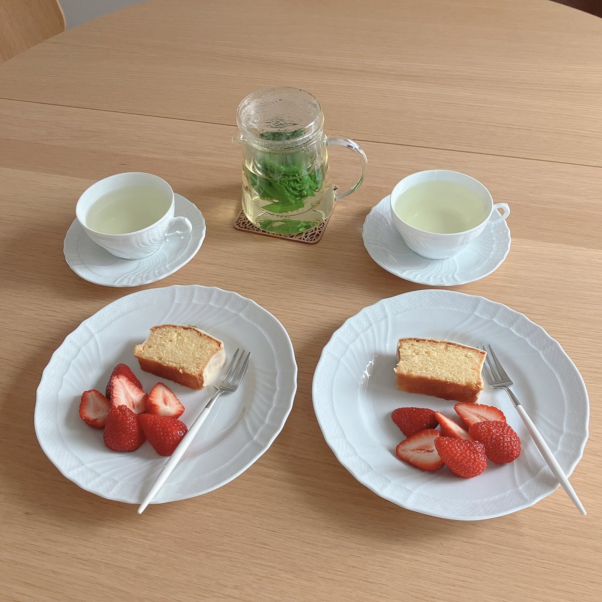 千早茜セット 千早茜／著、新井見枝香／著「胃が合うふたり（新潮文庫）」| 新潮社の