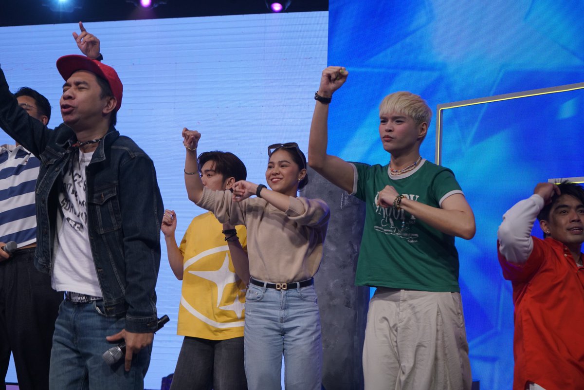 itsShowtimeNa's tweet photo. Tanghalian date kasama ang Showtime Fam! ☀️

#ShowtimeMay4You
WATCH #ItsShowtime LIVE:
https://t.co/Gs3IAXU5tb https://t.co/kuBaPYEDOl