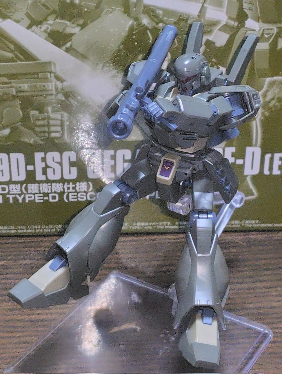tomoakiplus's tweet photo. ジェガンD型護衛隊仕様完成〜
プレバン限定

ジェガン系は完成度が高いのにまして、この特殊部隊仕様の配色などミリタリー臭プンプンで良いですね

#ガンプラ
#ガンプラ好きと繋がりたい
#ガンプラの画像を貼るとRTされると聞いて
＃プラモデルライフ https://t.co/4D6FTRkKnT