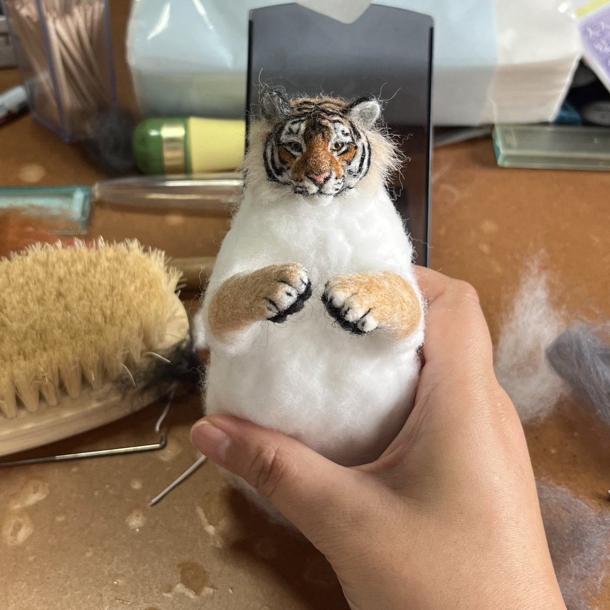 トラに前足付けました！