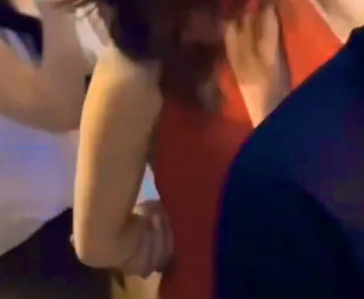 sobrang clingy talaga hahahaha ang lala kamay ni Donny yan 😂 and Belle’s look oh my