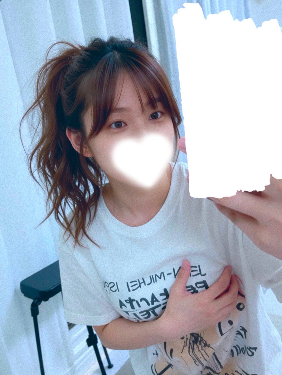 まい tweet media