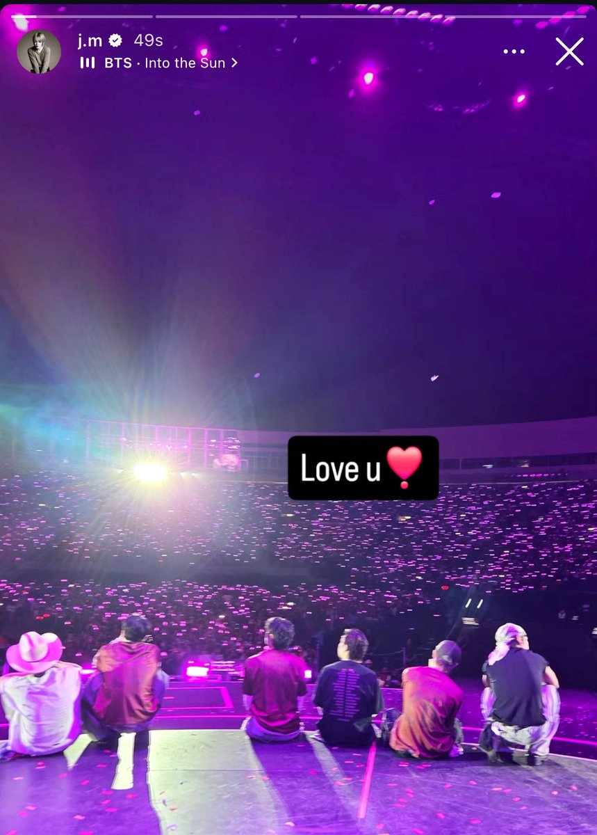 jiminzmagicshop's tweet photo. interesting placement of “love u” from user j.m https://t.co/Zc3Y25byzG