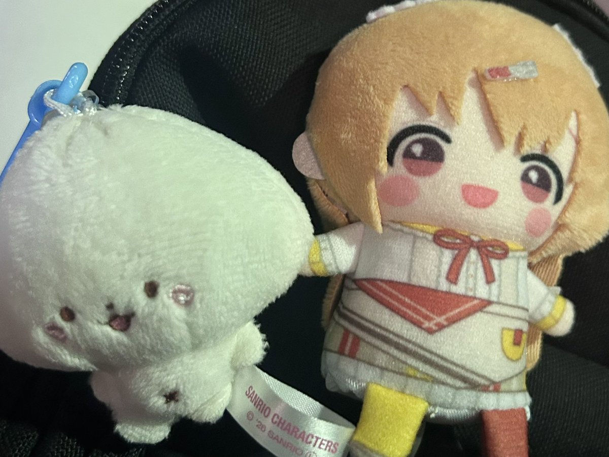 離脱しております✊✨
ご挨拶したかった方いっぱいいたけど、会場広すぎてほぼ会えなかったから、次回別のイベントでこんにちはさせてくれると嬉しいです🥲