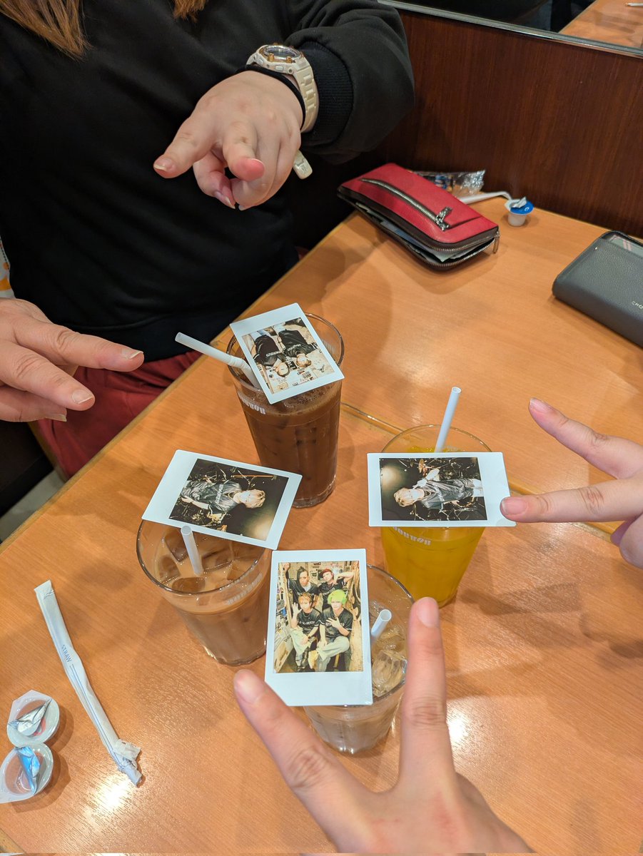 みさ tweet media