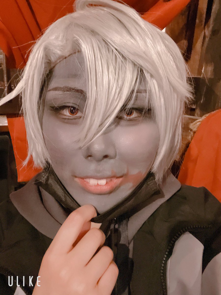 獅紅.cos tweet media