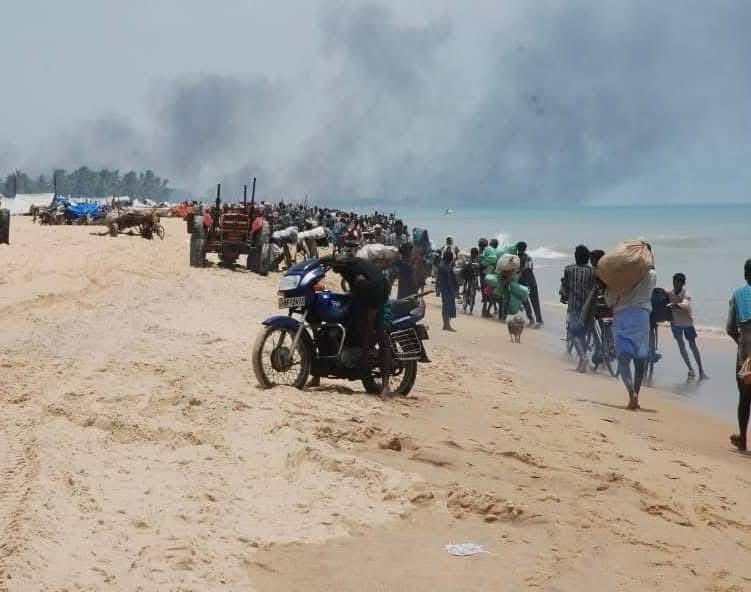 nanthan_ananth's tweet photo. தமிழினப்படுகொலை நினைவேந்தல் மாதம்!

TamilGenocide Remembrance Month!

வலி சுமந்த மாதம்!

#முள்ளிவாய்க்கால் ஒரு தனிநபரின் கதையல்ல, 

ஒரு இனத்தின் வலி! https://t.co/VUBuJuz6HN