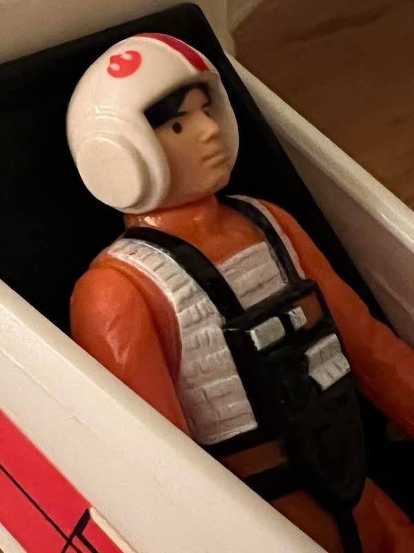 GeorgeSipple's tweet photo. #MayThe4th https://t.co/gwHNtq7nyG