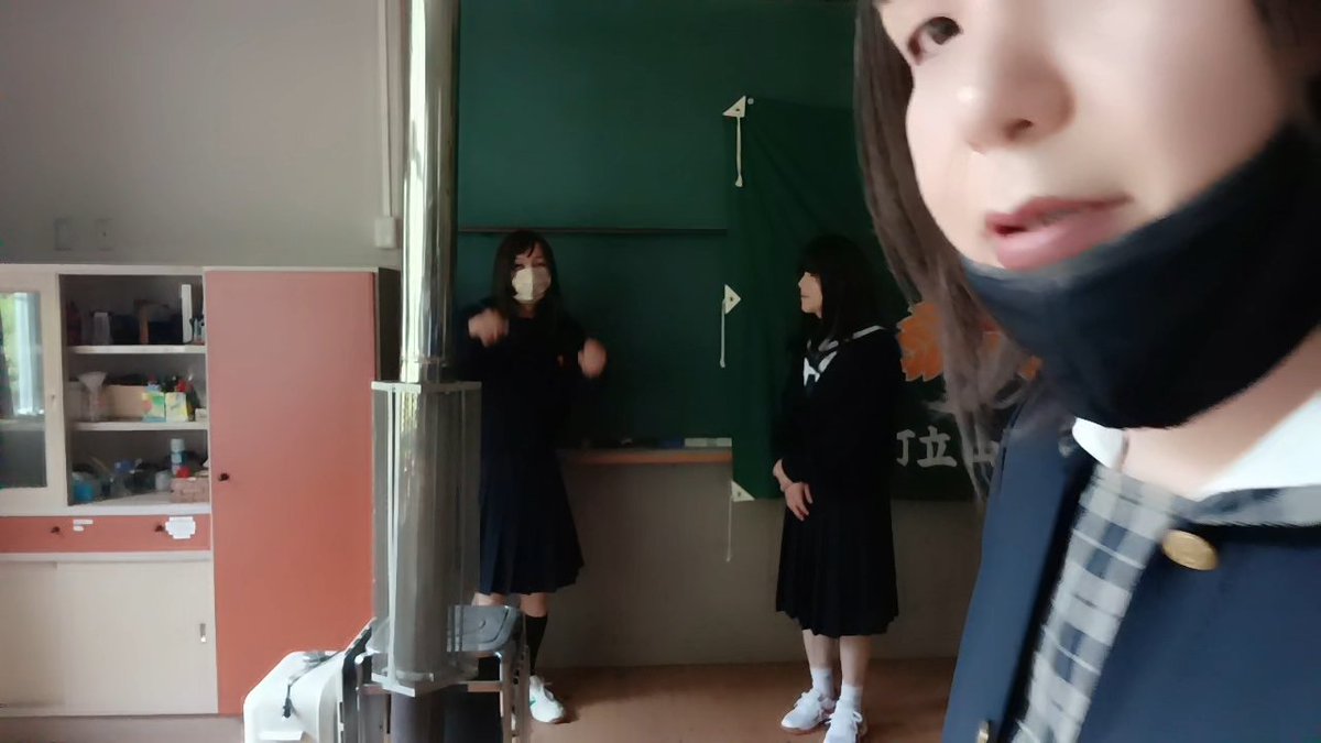 李花女王💫制服こすぷれいやぁ tweet media