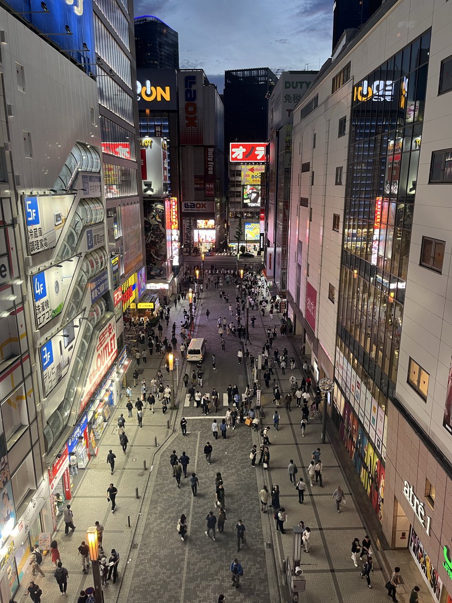おもちのびる tweet media