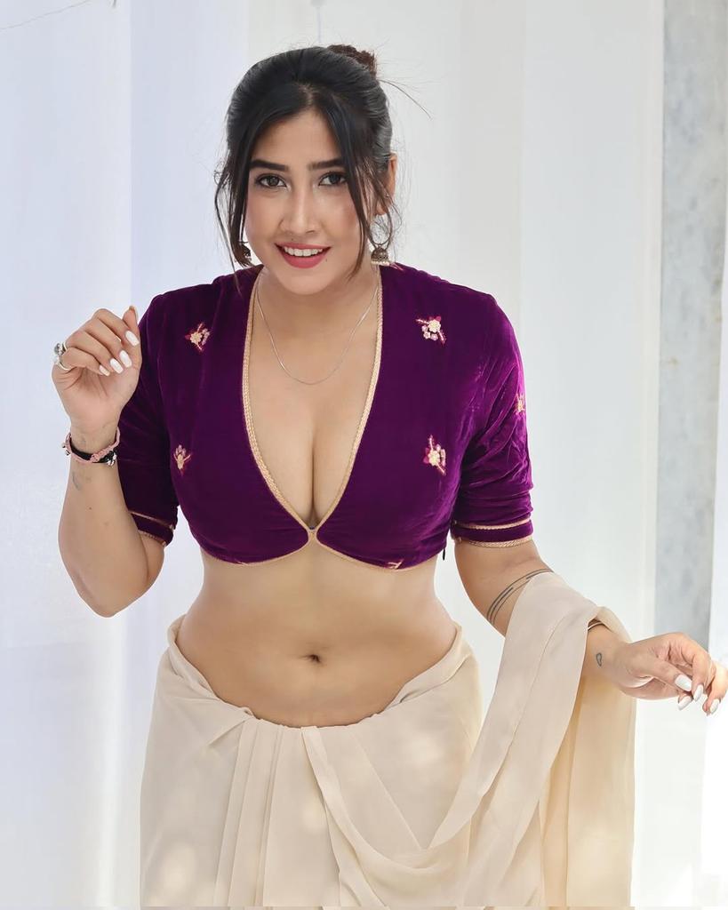_TFIBanisa's tweet image. #SofiaAnsari