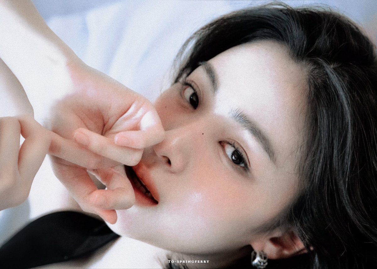 女神轻点美🫠

#RYUJIN #류진 #ITZY #있지