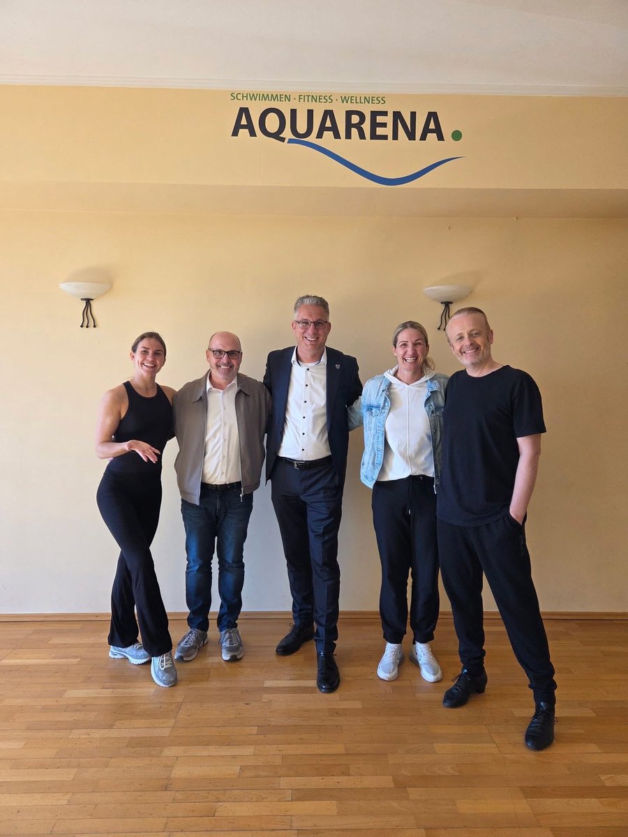 NikkiAdler's tweet photo. 🌟 Profi-Besuch in der Aquarena!

Ross Antony &amp; Mariia Maksina trainieren hier für Let’s Dance 💃🕺

Ganz Neunkirchen-Seelscheid drückt die Daumen! 🤞❤️

💪 Trainiere wie die Profis – bei uns für alle!
🔗 https://t.co/oiNyzYveL6

#Aquarena #LetsDance https://t.co/84wfRo7Brg