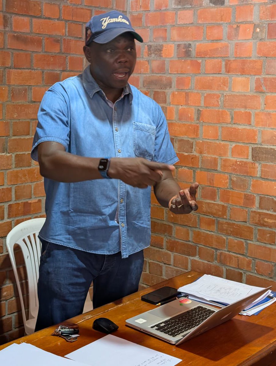 Moses Muhangi tweet media