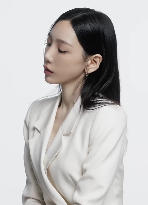 나연 tweet media