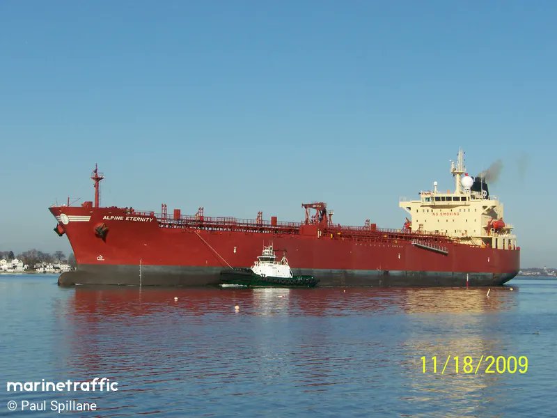 Intlnow's tweet image. 🚨BREAKING: Sweden arrests Chinese captain of seized syrian flagged tanker “Jin Hui” suspected of links to Russia’s “shadow fleet,” accusing him of false documents and safety violations.

#BreakingNews #Sweden #Russia #China #Geopolitics